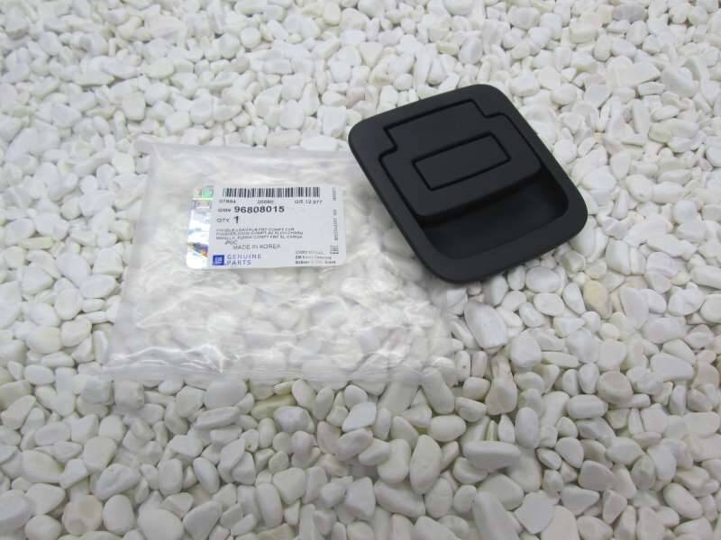 Bagaj İç Döşeme Açma Kolu Captiva C100 Siyah - 1