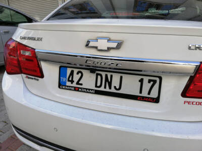 Chevrolet Cruze Bagaj Plaka Üstü Krom Cruze Yazılı - 2