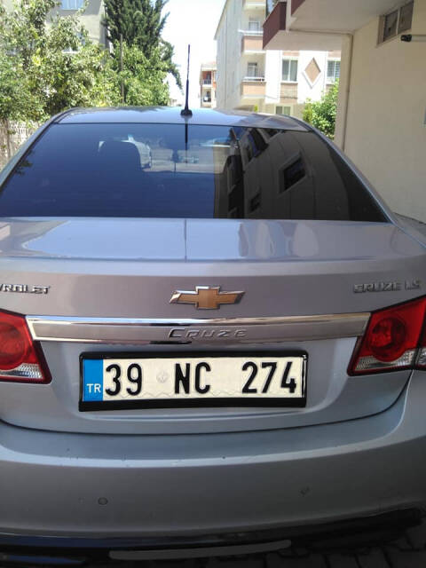Chevrolet Cruze Bagaj Plaka Üstü Krom Cruze Yazılı - 4