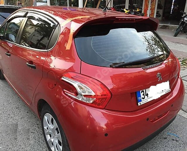 Peugeot 208 Spoiler Cam Üstü - 2