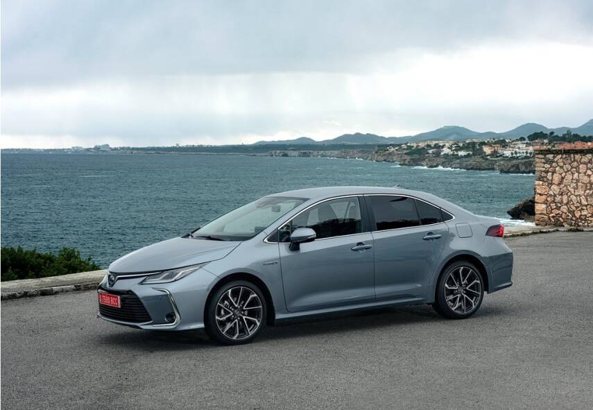 Toyota Corolla 2019 Sonrası Cam Altı Krom S Dizayn - 7